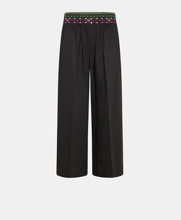 Momoni Roca Pant