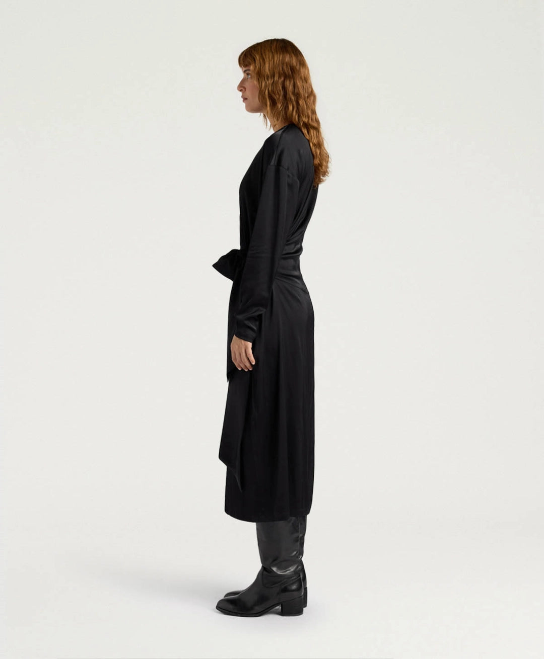 LOTUS DRESS IN STRETCH VISCOSE SATIN - BLACK