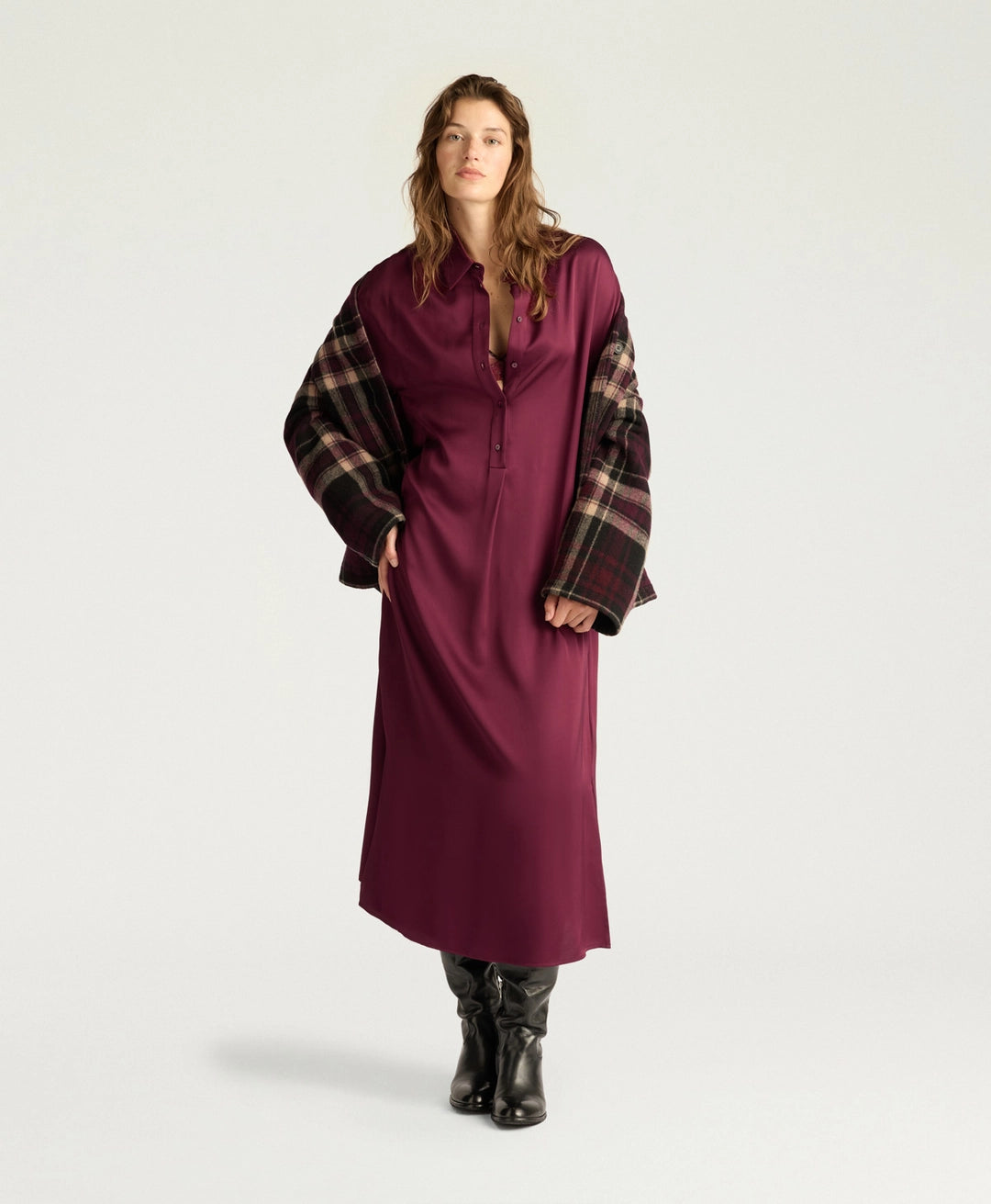 BIRMINGHAM DRESS IN STRETCH VISCOSE SATIN - WINE RED