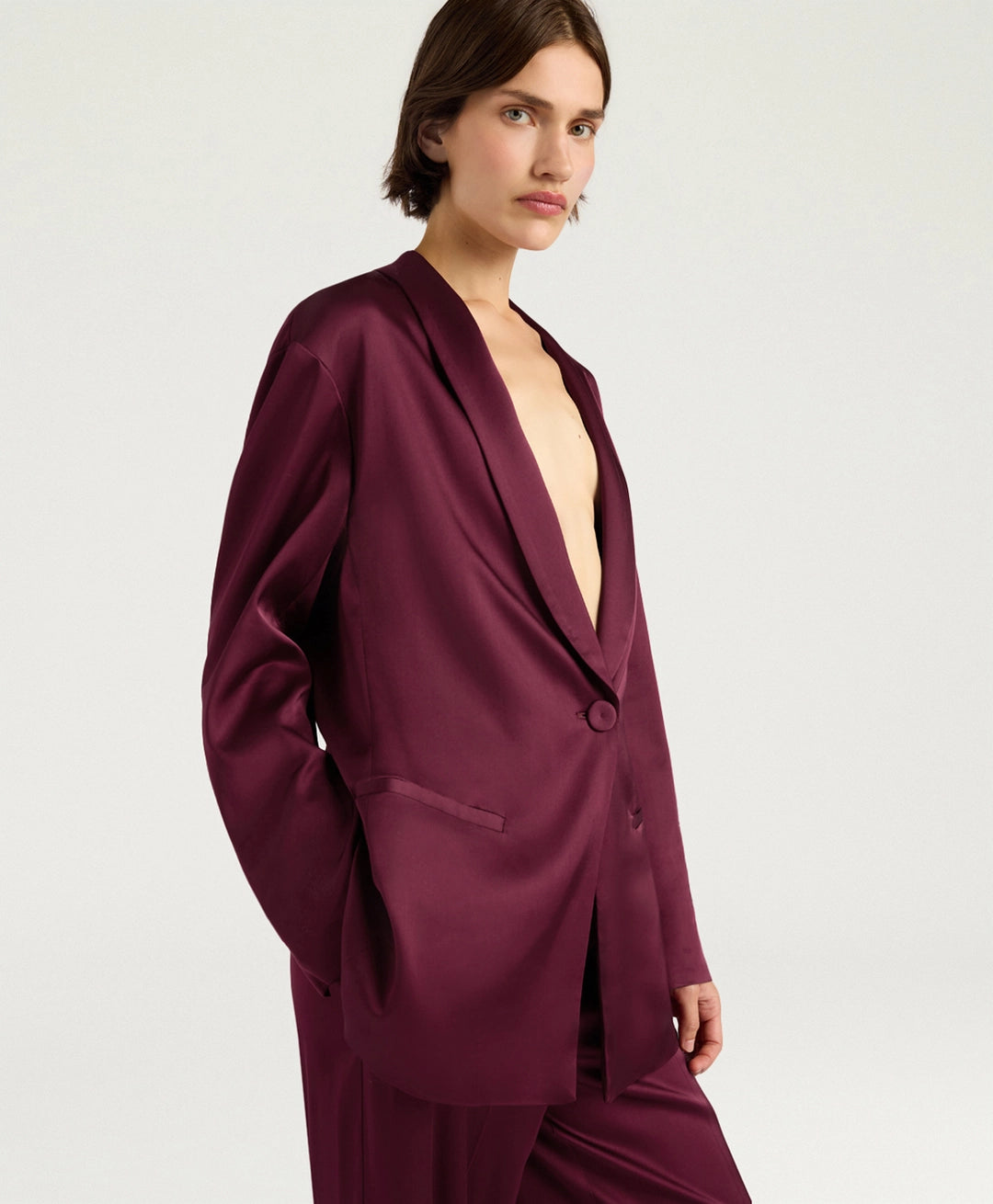 GUNNER JACKET IN STRETCH VISCOSE SATIN - WINE RED