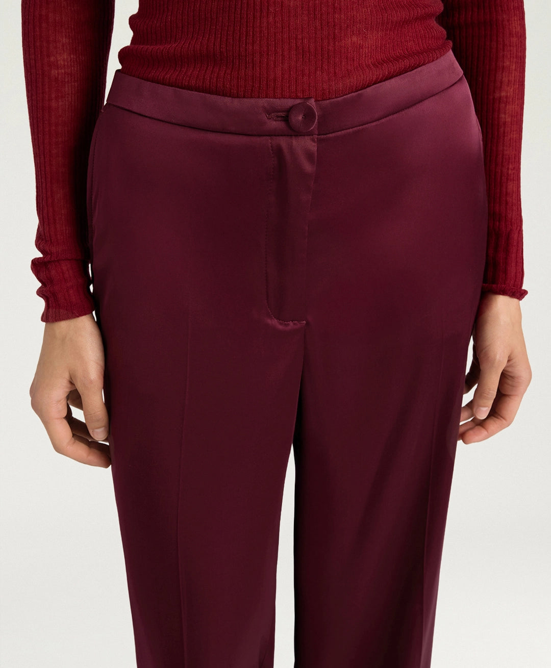 WILDE PANTS IN STRETCH VISCOSE SATIN - WINE RED