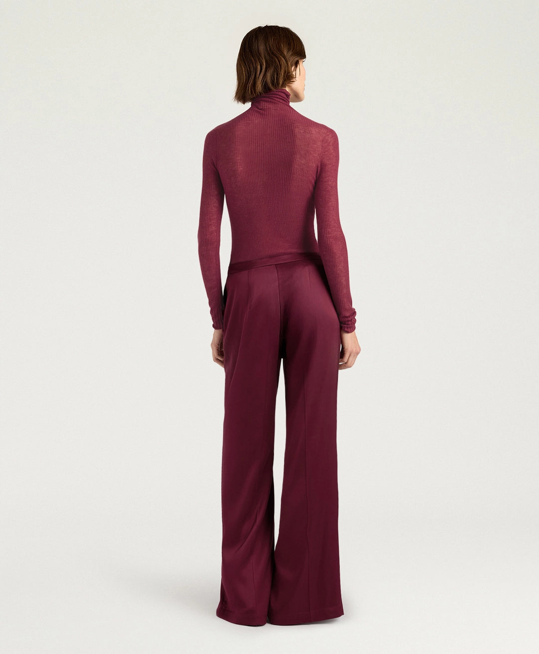 WILDE PANTS IN STRETCH VISCOSE SATIN - WINE RED