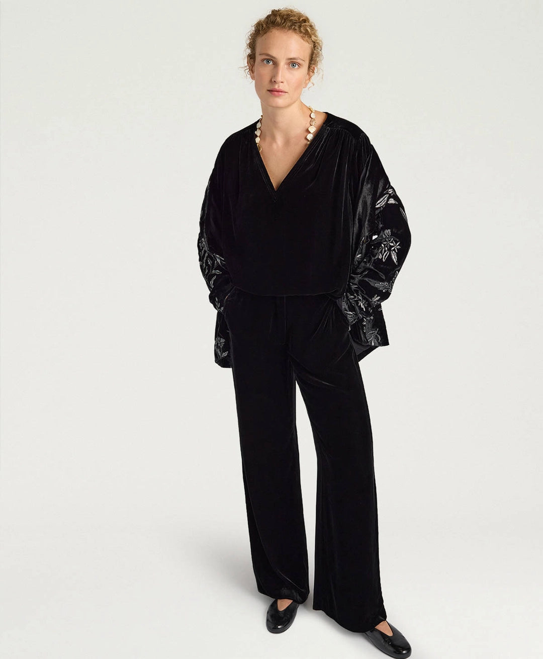 OLIVER PANTS IN SMOOTH VELVET - BLACK