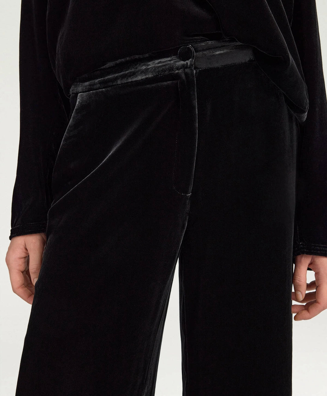 OLIVER PANTS IN SMOOTH VELVET - BLACK