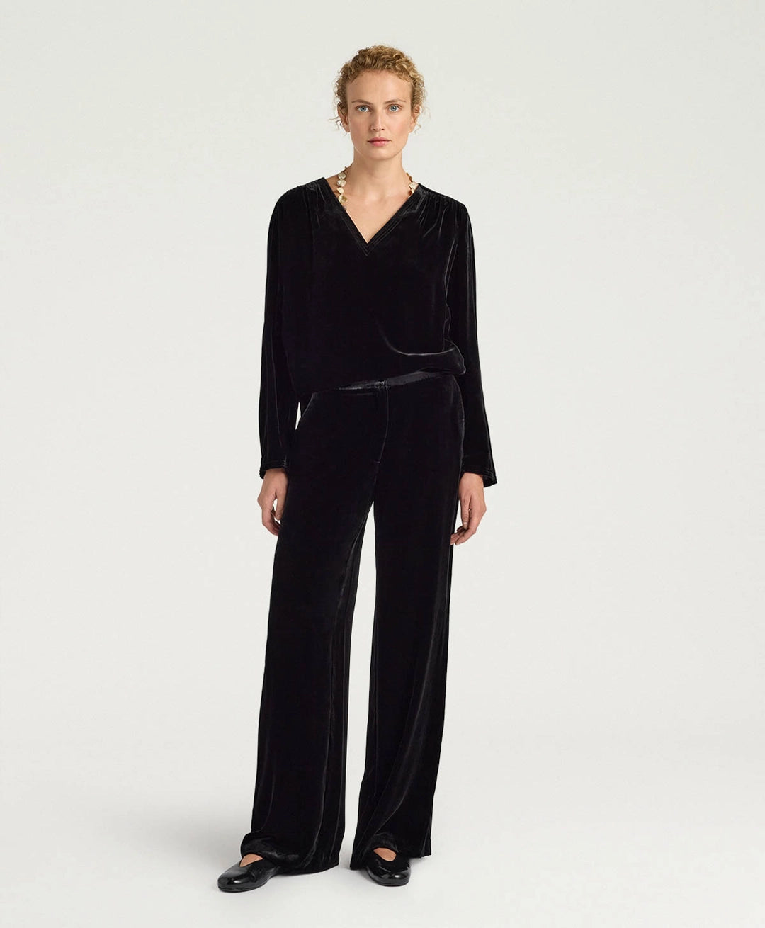OLIVER PANTS IN SMOOTH VELVET - BLACK