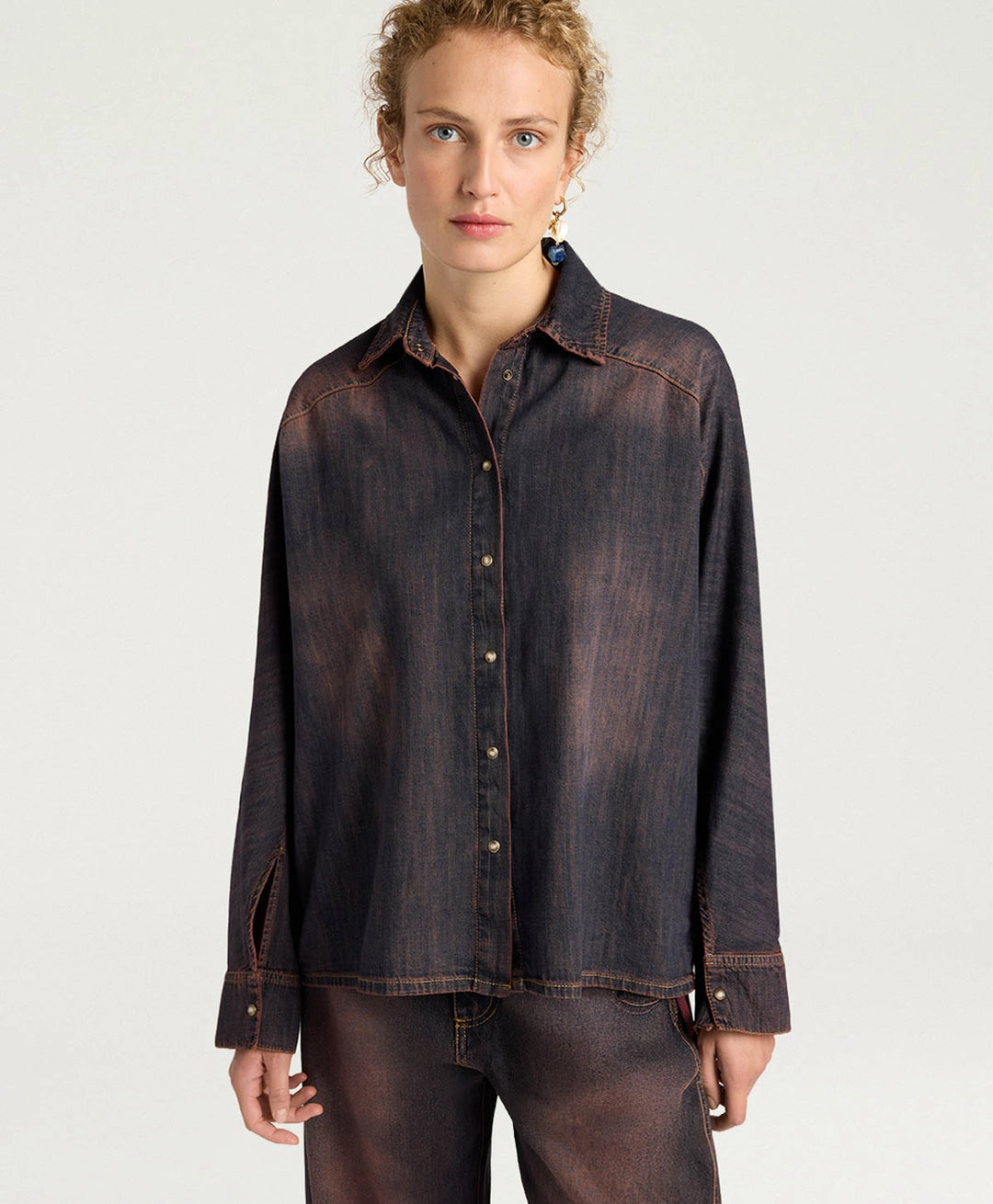 SAMUEL SHIRT: STONE WASHED DENIM