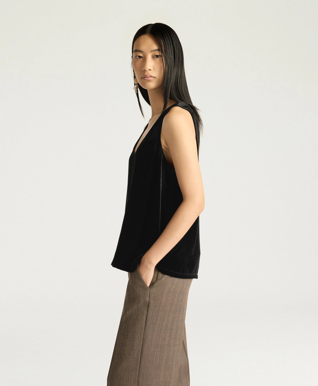 REMY TOP IN SMOOTH VELVET - BLACK