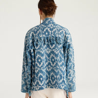 ARA JACKET IN INDIGO PRINTED BASKET WEAVE - BLUE/CREAM