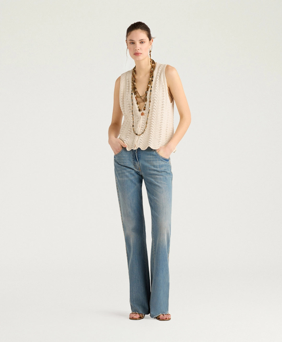 LEON GILET IN MIXED STITCH - CREAM
