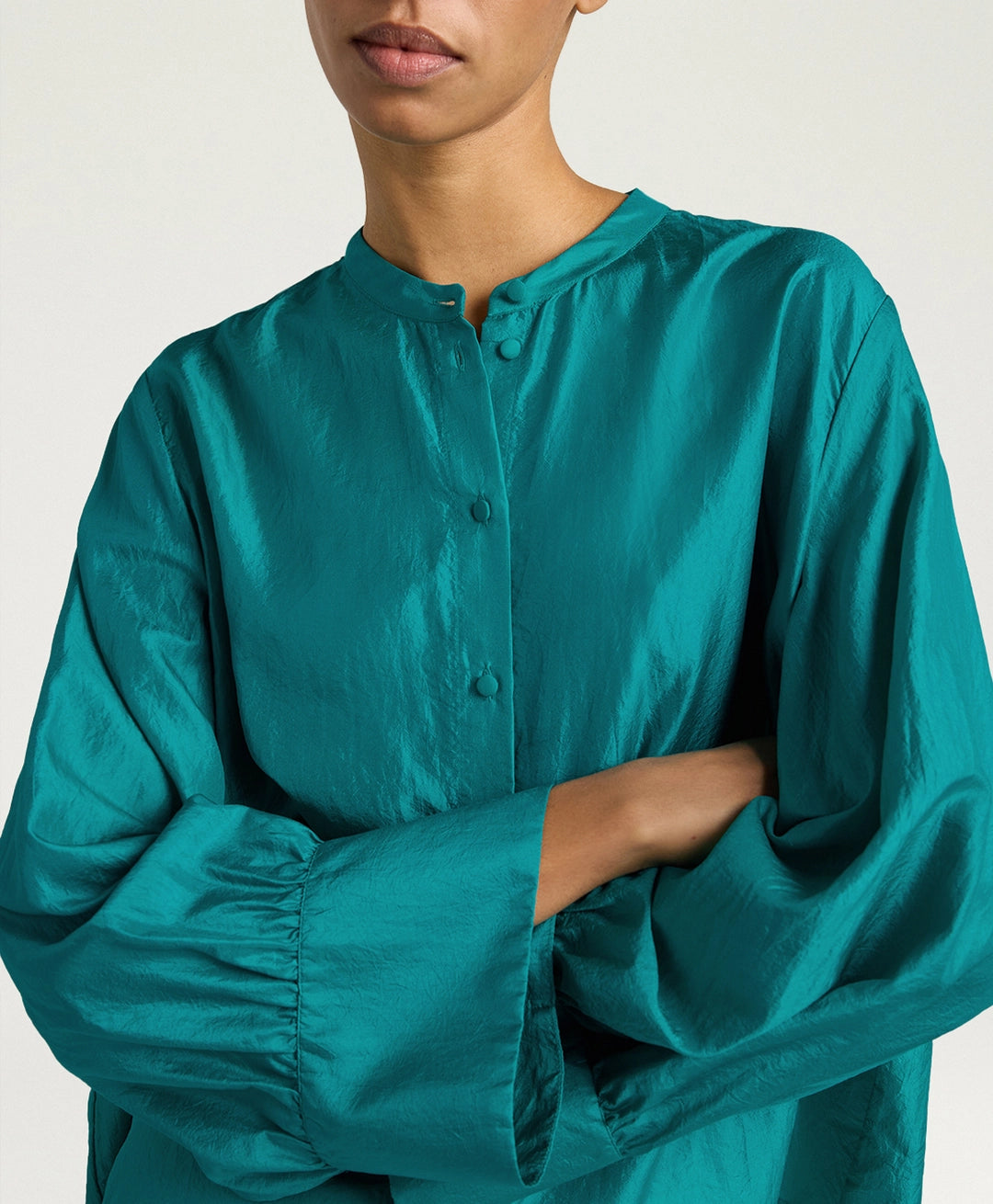 FRANKLIN SHIRT IN PLAIN COLOUR HABUTAI - EMERALD GREEN