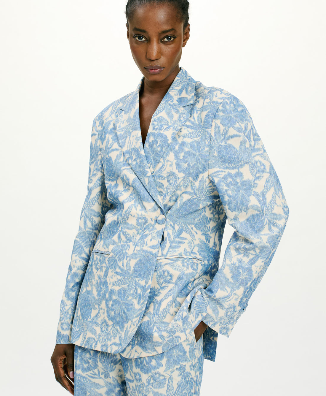 CAPOEIRA JACKET IN TROPICAL JAQUARD - BUTTER/BLUE NAVY