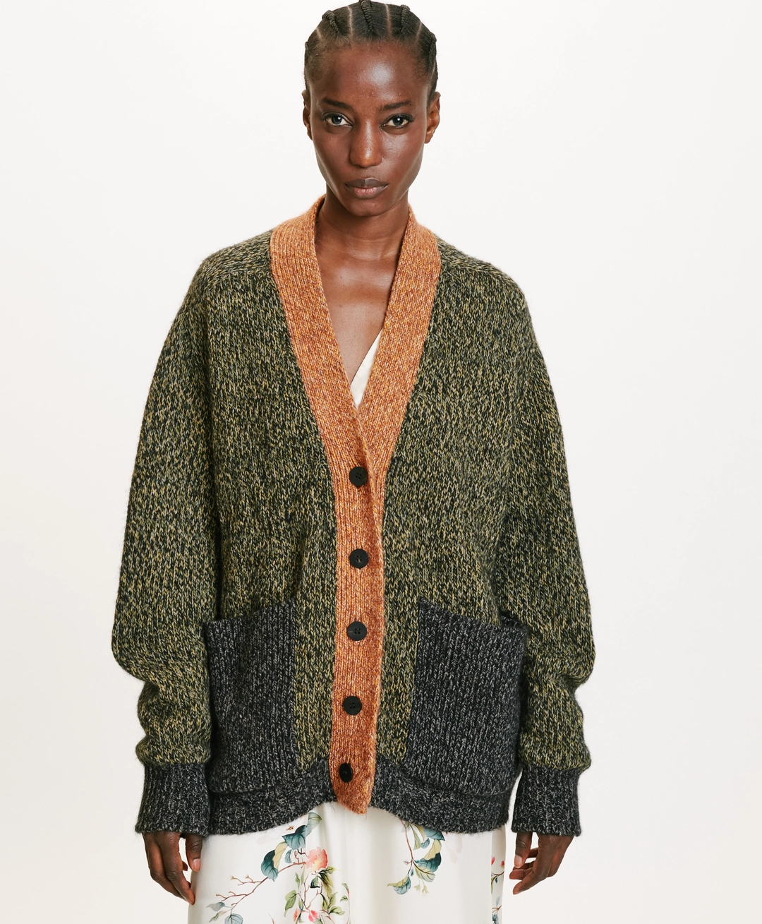 Momoni Natsu Knitwear