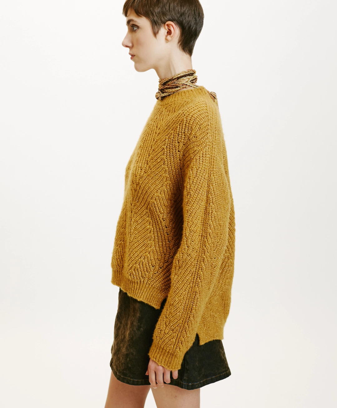 Momoni Oita Knitwear