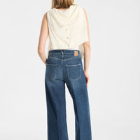 Sventy B Crop