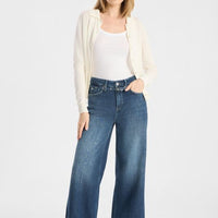 Sventy B Crop