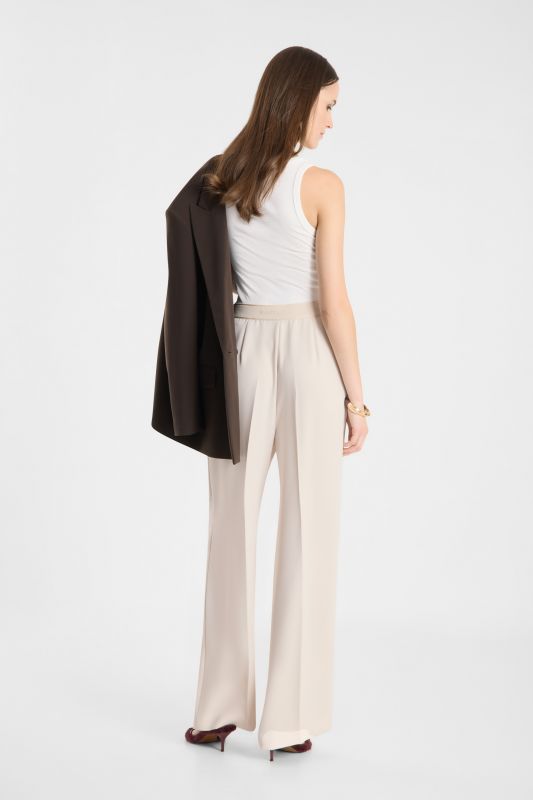 Willow O Fluent Uni Polyester