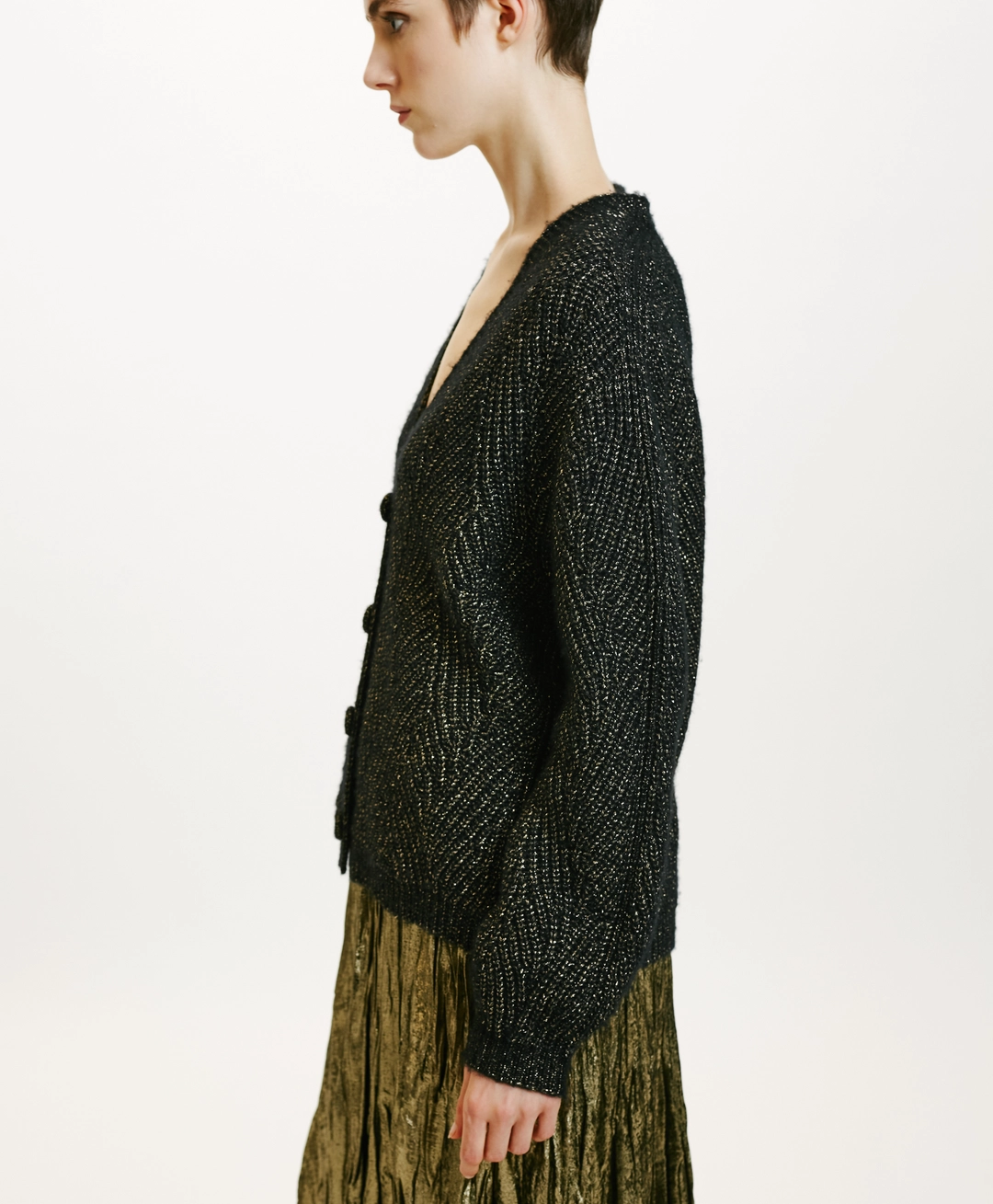 Momoni Saiki Knitwear