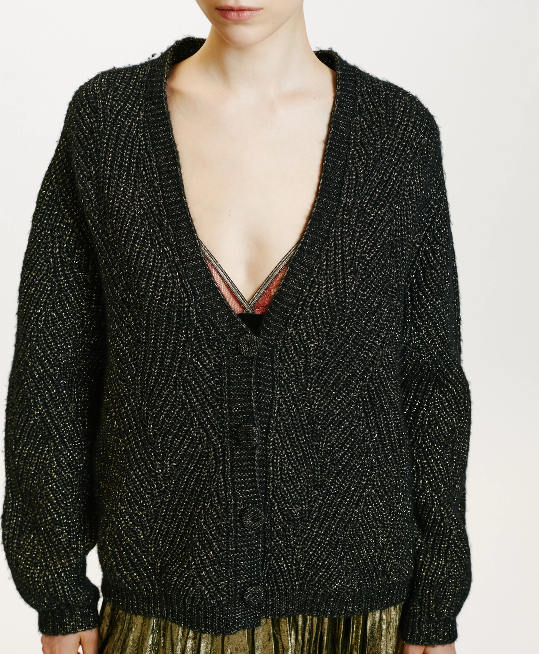 Momoni Saiki Knitwear